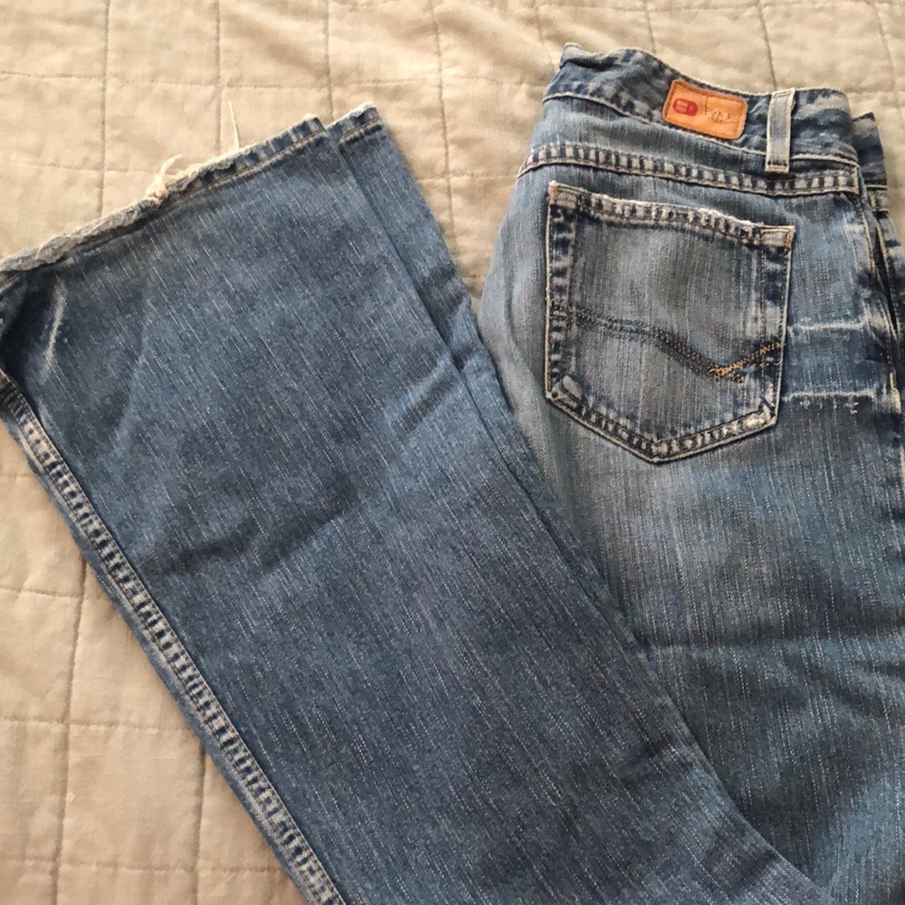 Buckle jeans